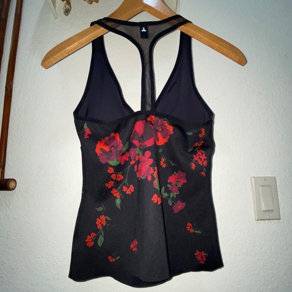 NWOT Ultracor Fusion Madrid Tank Small - Picture 5 of 10